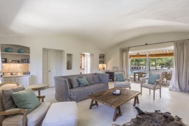 Stunning villa rental Gordes Luberon