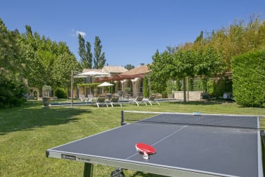 Beautiful house to rent with swimming pool in the heart of Provence