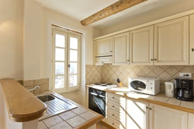 Bright flat for rent Bonnieux 4 people