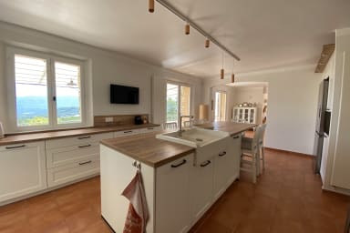 Stunning property with heated pool for rent in Viens