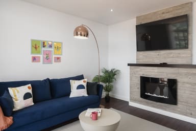 Livingroom with a TV 