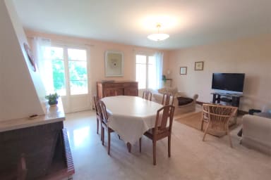 TABLE DE SALON