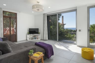 Livingroom with a TV