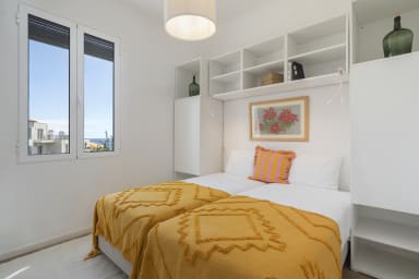 Bedroom with two single beds. 