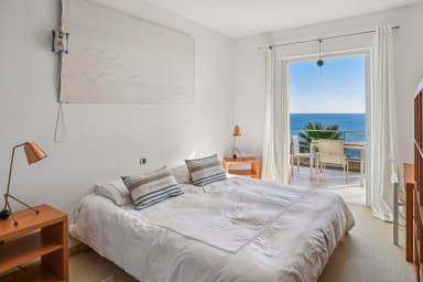 location-famille-prestigieuse-villa-boussole-cote-dazur-chambre