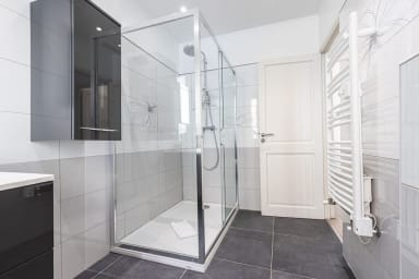 Bathroom ground floor