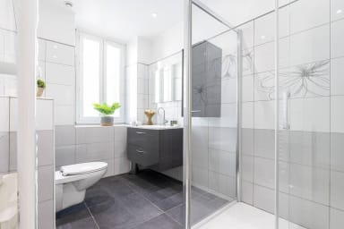 Bathroom ground floor