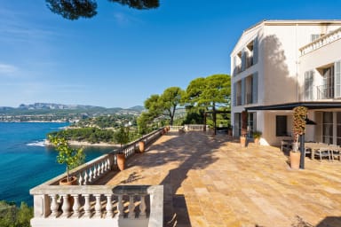 book-villa-isaure-property-rental-kid-friendly-cassis-pioma-home