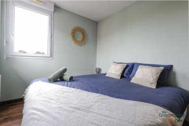 Chambre à coucher avec placard de rangement