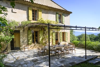 La Bohème, bastide exceptionnelle dans un parc immense. 
