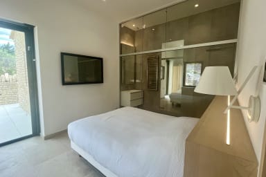 Upstairs bedroom with ensuite bathroom