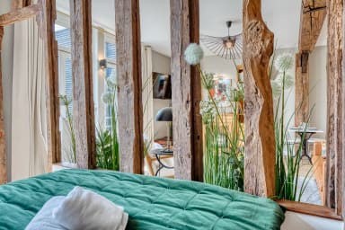 Chambre avec lit double