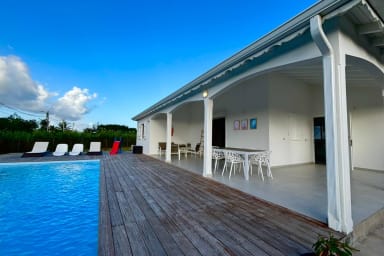 Photo de Villa en location saisonnière à Saint-Francois en Guadeloupe