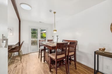 Dining area with seating for 6