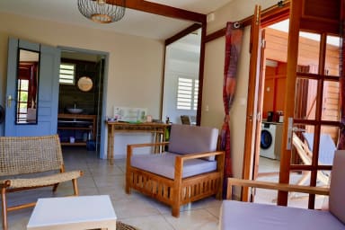 Photo de Bungalow en location saisonnière à Sainte-Anne en Guadeloupe