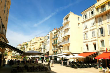 La rue felix faure et ses restaurants