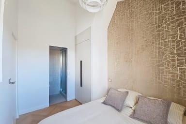 chambre 1 avec salle de douche