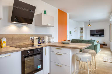 Electroménager à disposition : four, cafetière Nespresso, etc... 