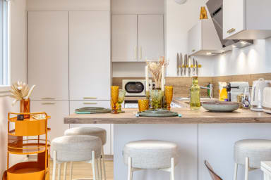 Cuisine entièrement aménagée et équipée 