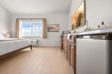 Kitchenette with Nespresso Coffee Machine and Mini Fridge - No Stove