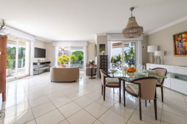 3-Br Apartment, Sea View, Swimming Pool
