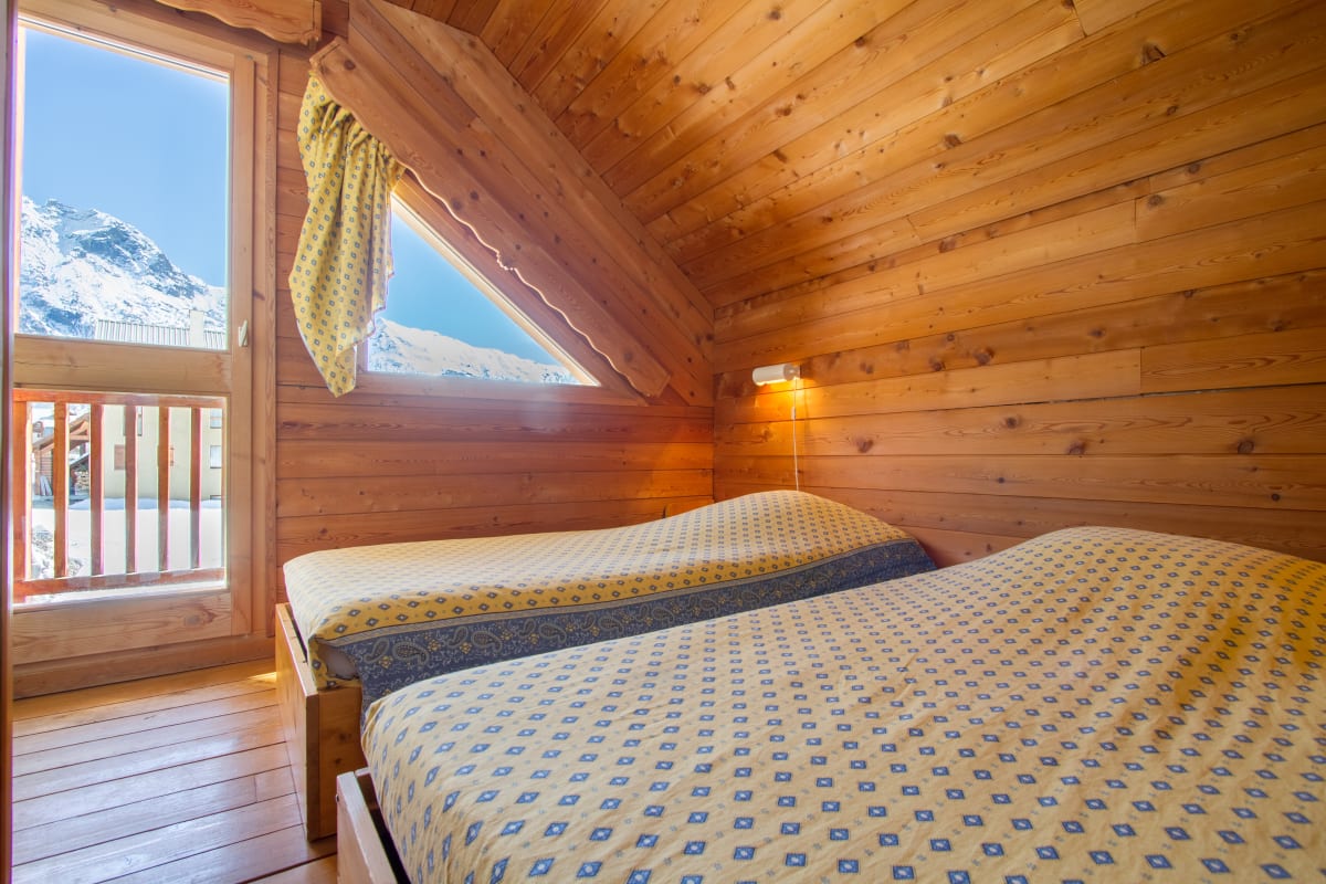  Chalet Chalet L'Aoùro  Hameau des Chazals Nevache Hautes Alpes