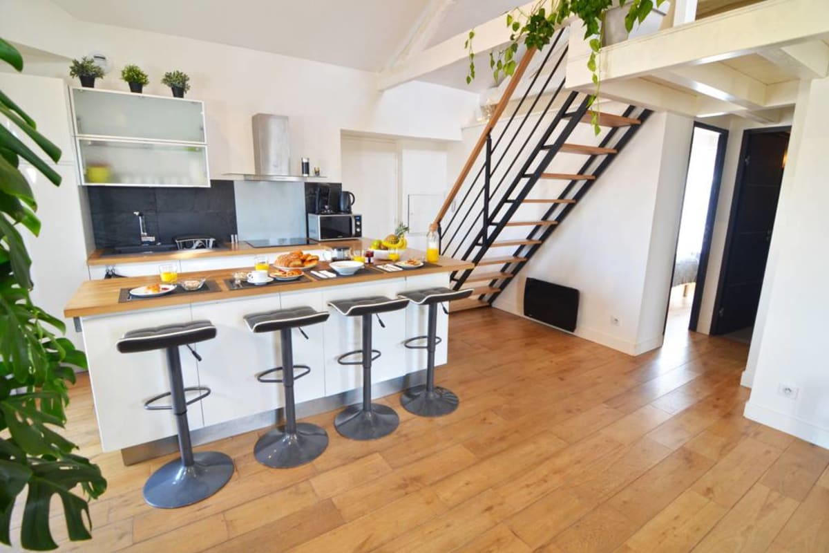Appartement   Duplex Elegant avec rooftop et jacuzzi privé