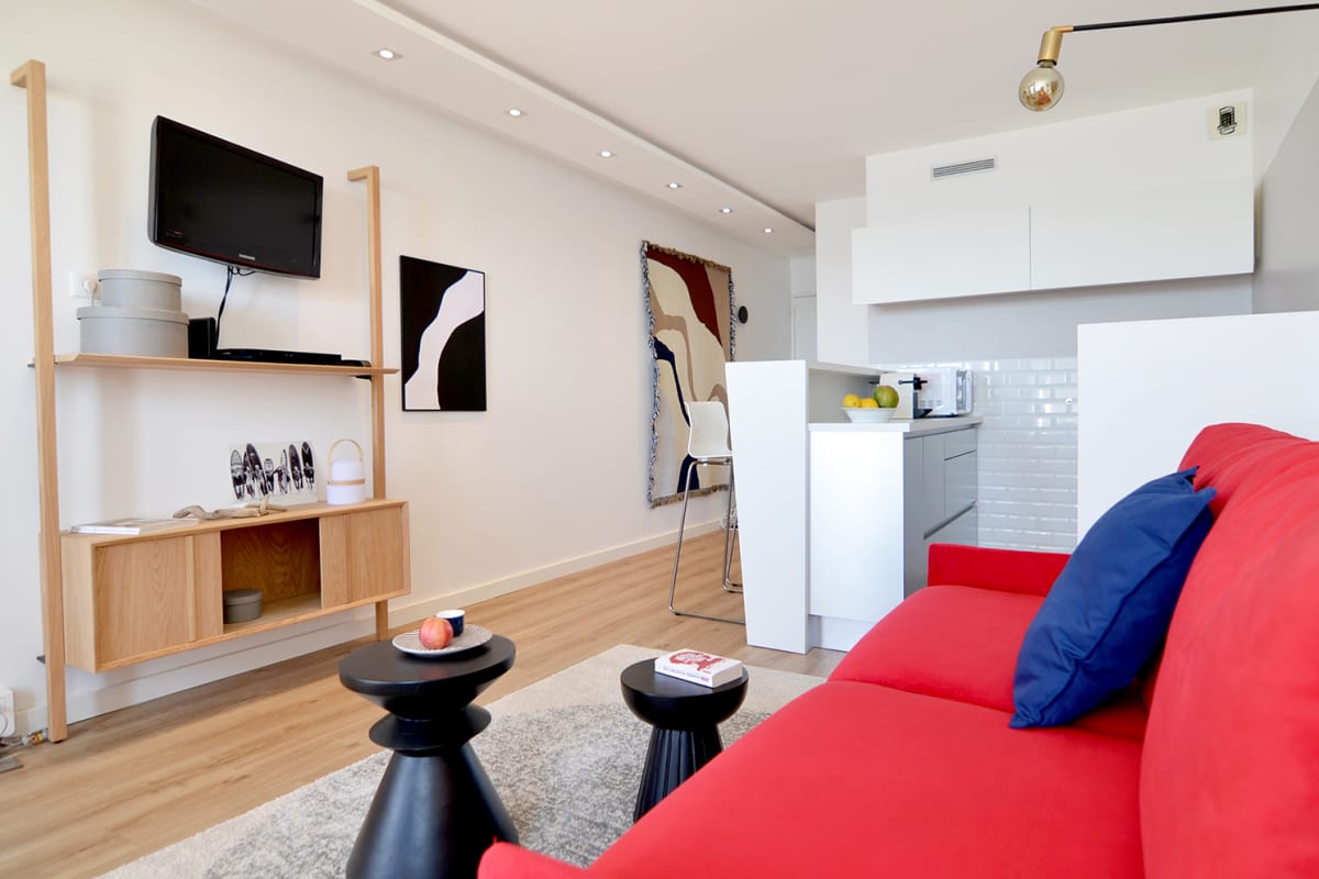  Nouvelle Vague : STUDIO- balcon, vue Océan exceptionnelle & piscine -WIFI 