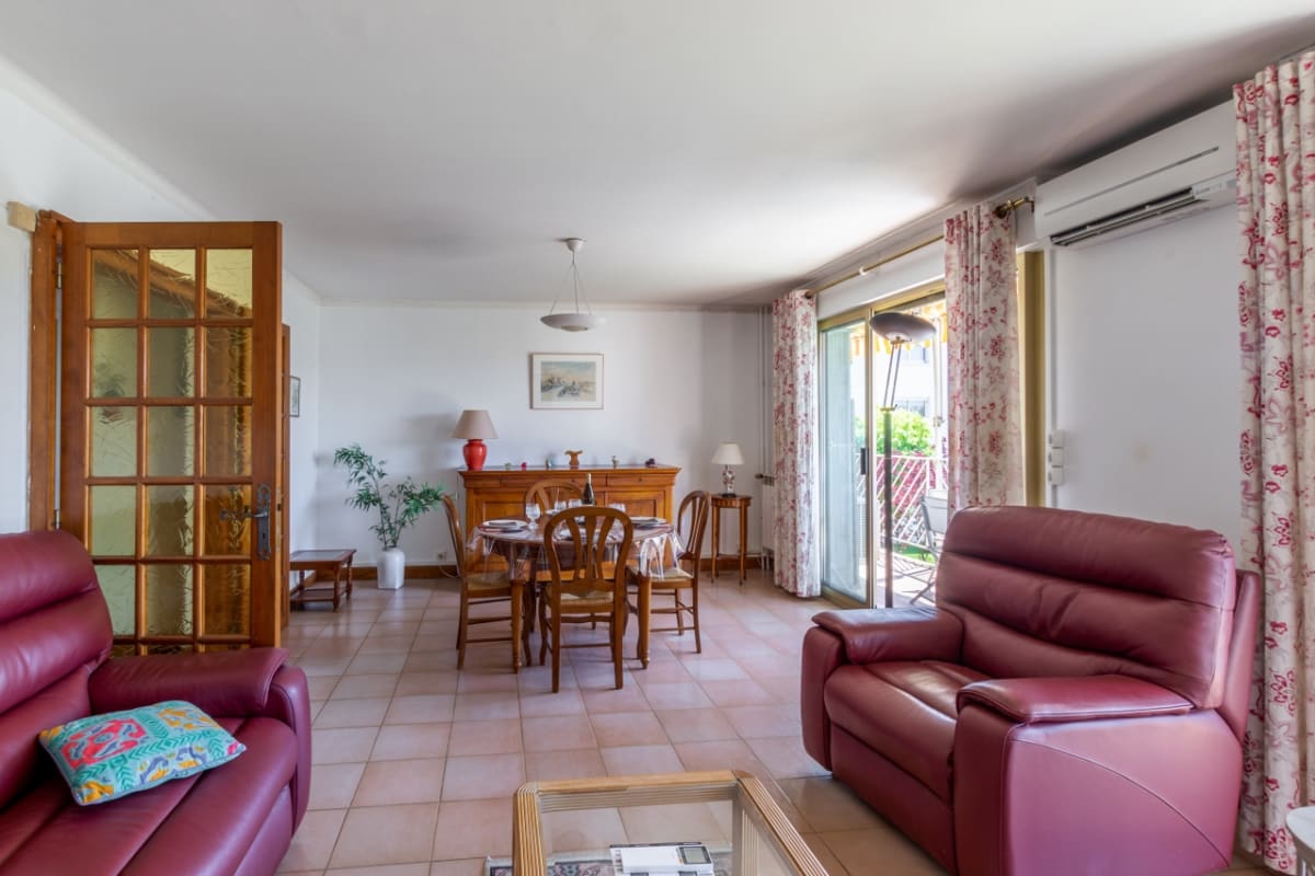 Appartement Grand Apt 3* Lumineux Proche De La Mer Avec Balcon 