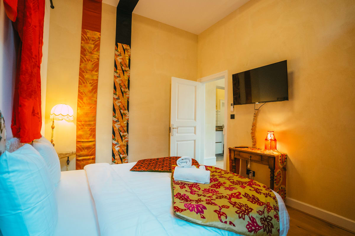 Domaine Bohème I Appartement 3 chambres avec JARDIN ET JACUZZI PRIVATIF 