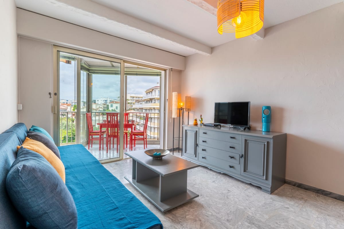  Appartement 85m² avec loggia proche de la mer   