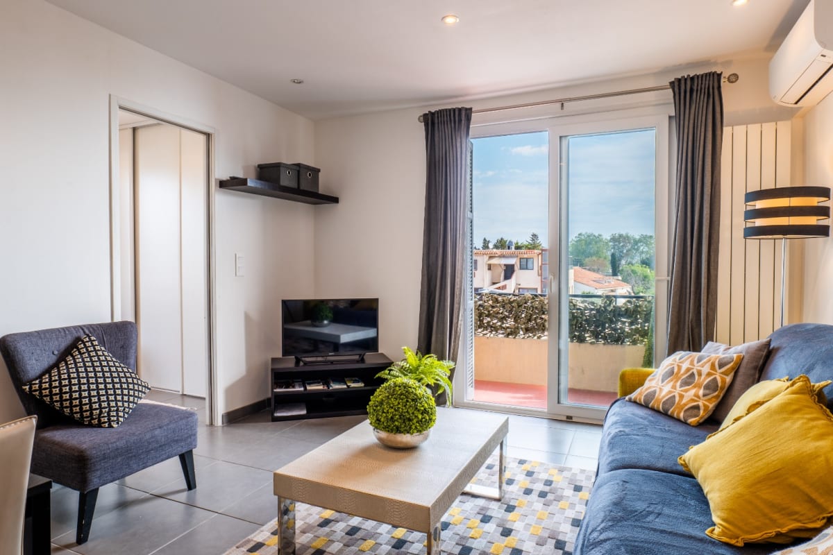  immobilier  Petit cocon avec accès direct à la plage !