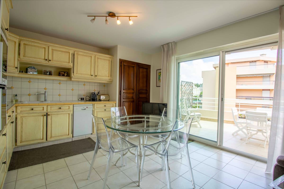  Appartement Cocon lumineux avec terrasse et vue sur mer