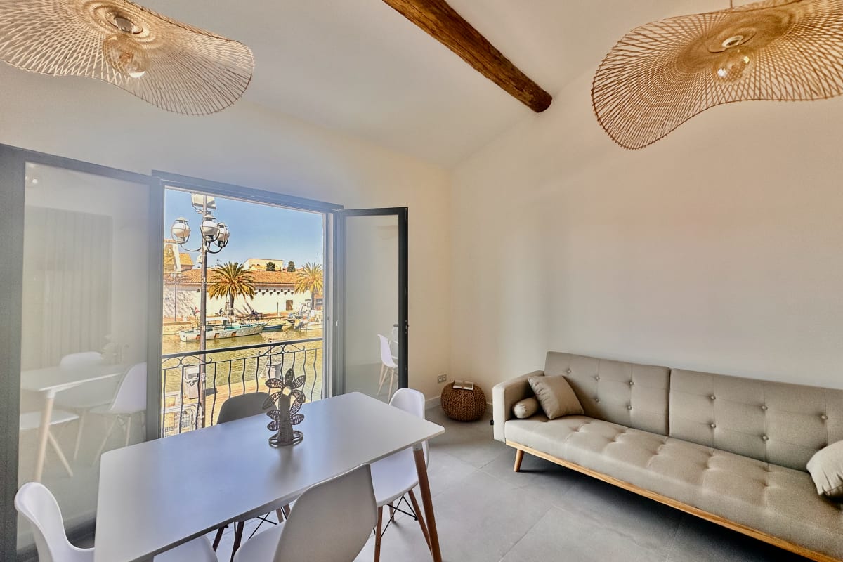 Les Palmiers -  Appartement une chambre vue canal 