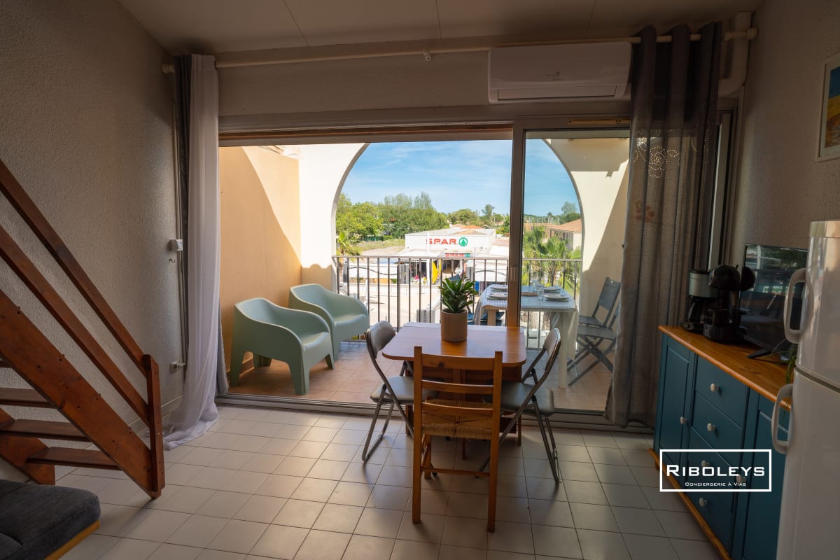  Appartement Riboleys - T2bis climatisé à 100m de la plage