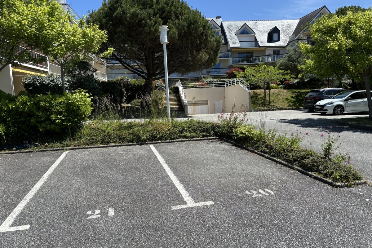 Immobilier Appartement centre ville avec parking proche grande  plage  
