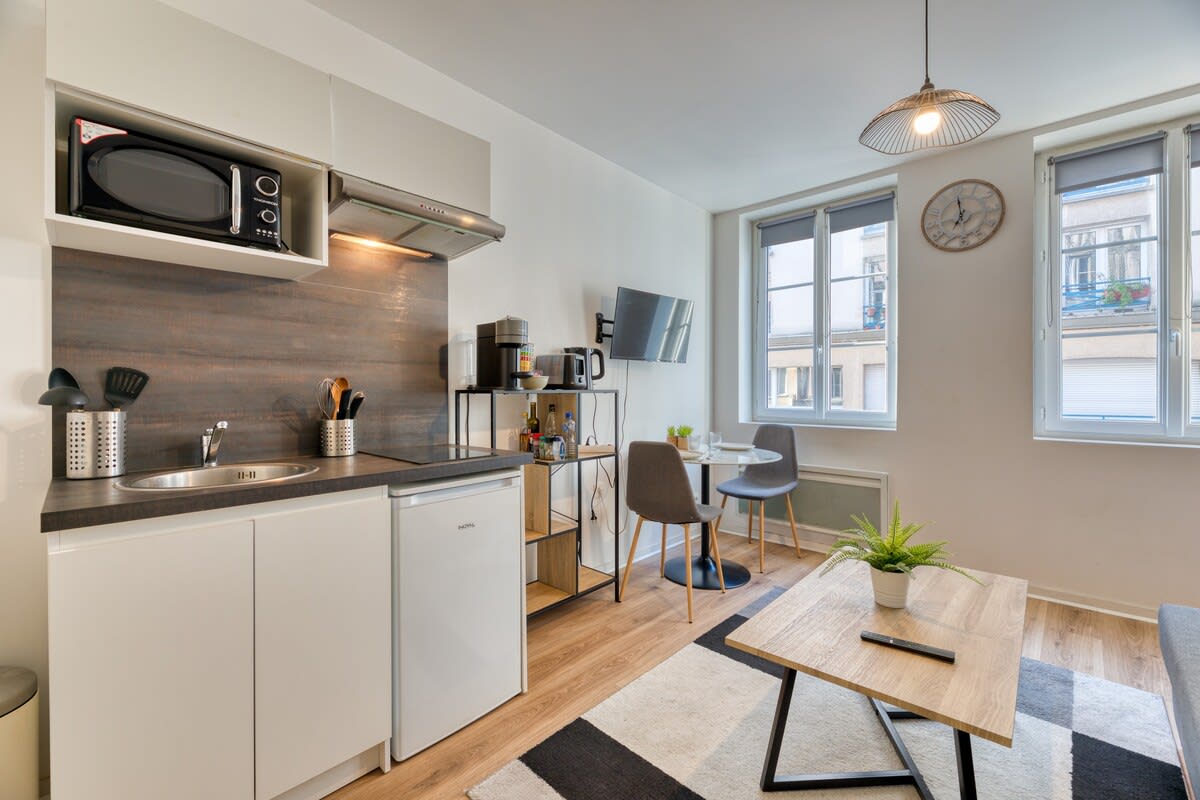 Appartement   Le Thibaut : studio rénové au coeur de Rouen