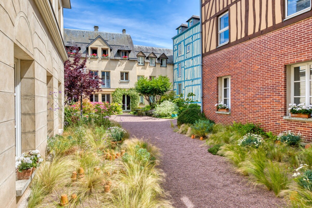  Appartement Rafael F2 Bourgeois avec Jardin