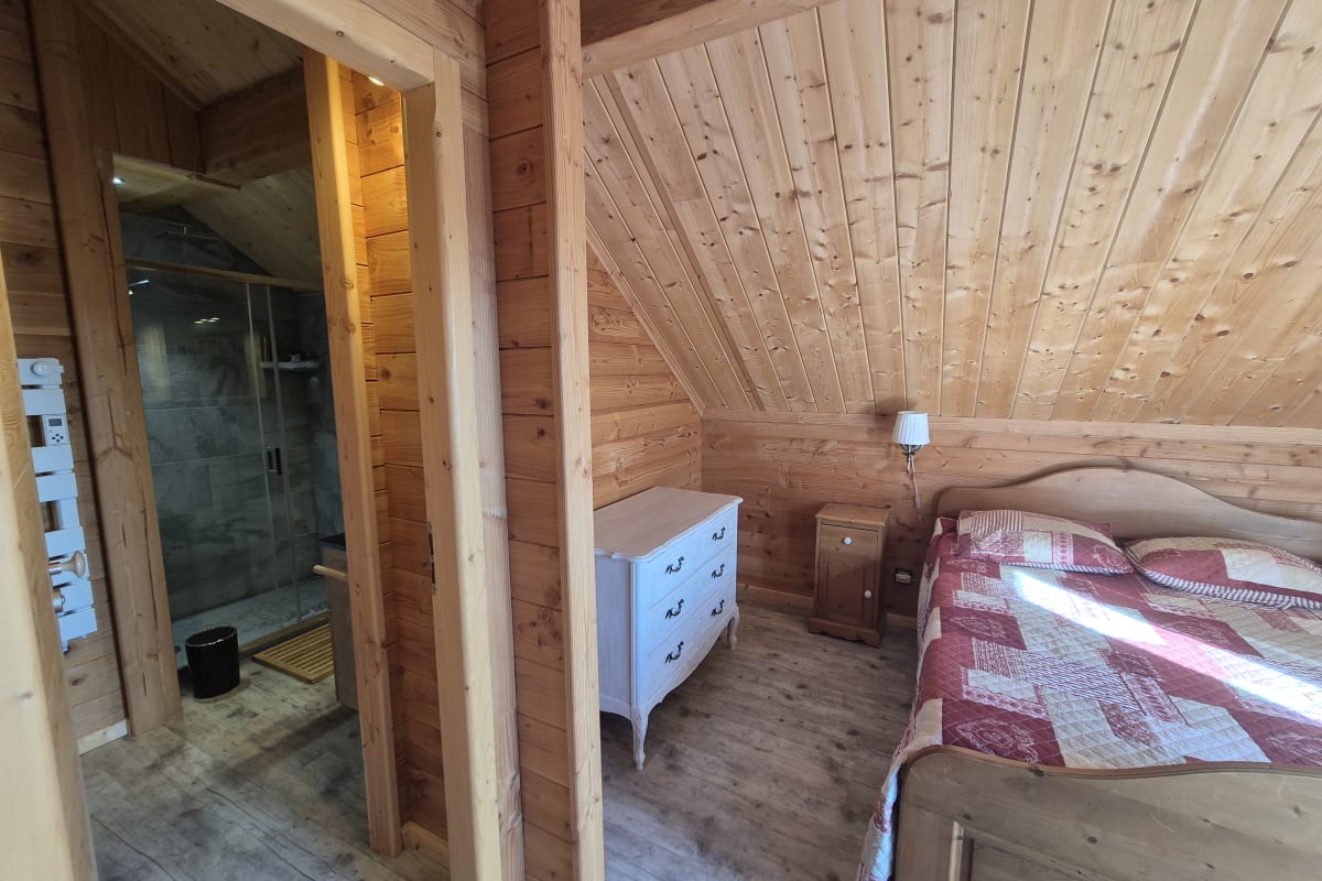 Chalet   Chalet d'exception à louer à La Féclaz – 4 chambres, 10 couchages