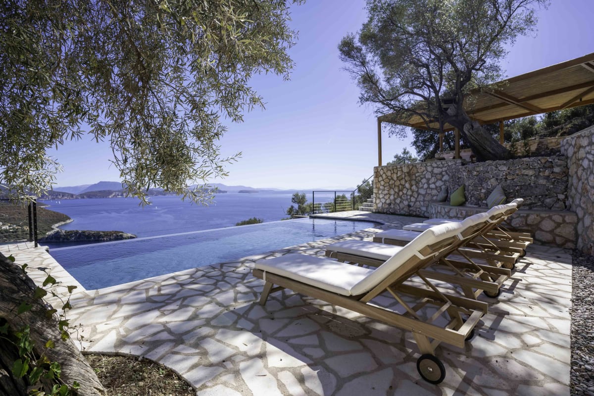 Villa Nikos - Vues époustouflantes et intimité dans la baie de Sivota
