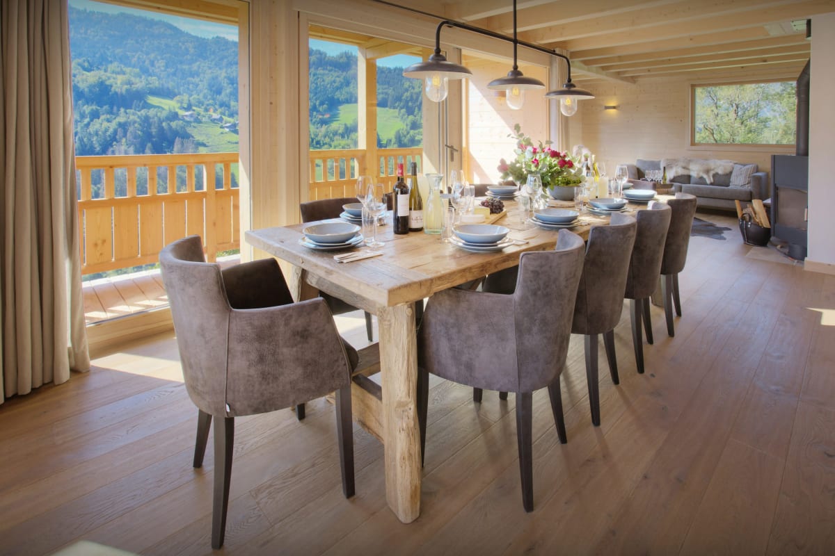 Chalet   Vues sur la vallée et les montagnes - OVO Network
