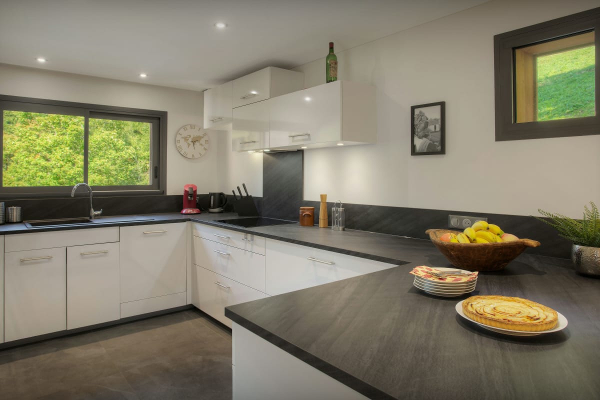 Chalet   Skis aux pieds pour 12, belle vue - OVO Network