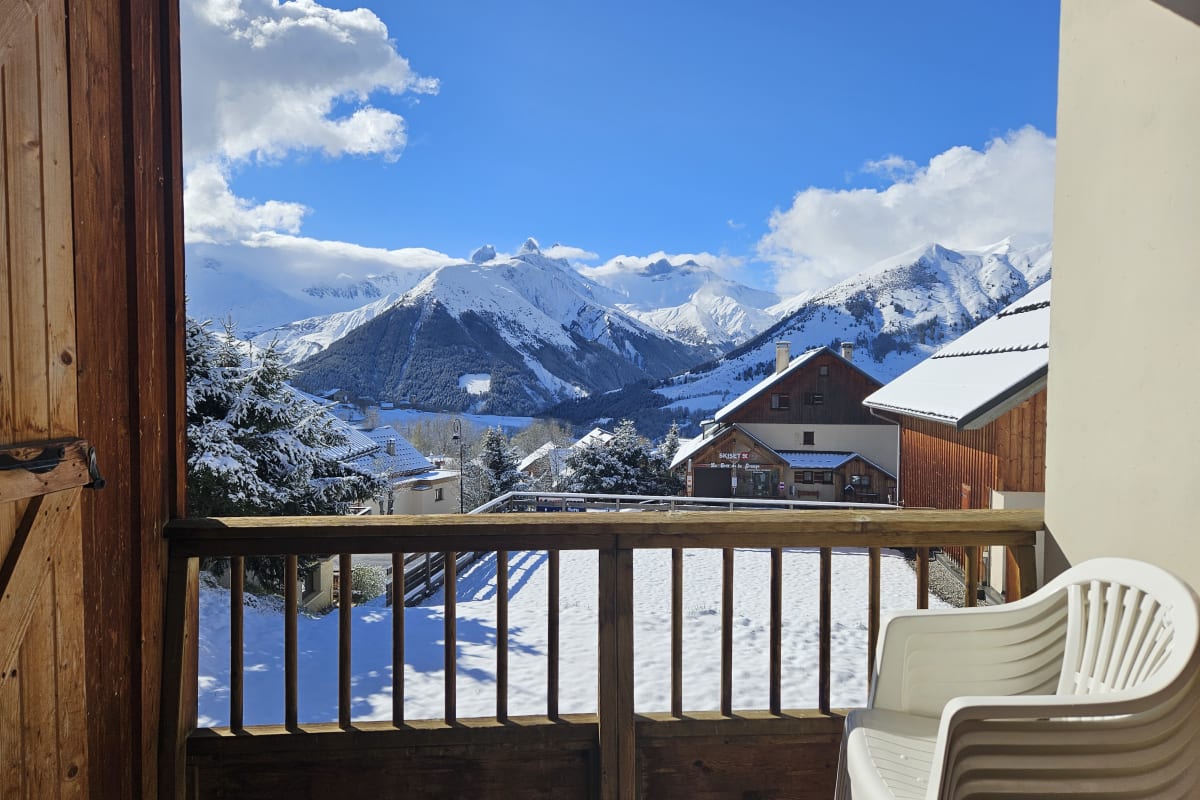 Appartement 6 pers. St-Jean-d'Arves accès piscine