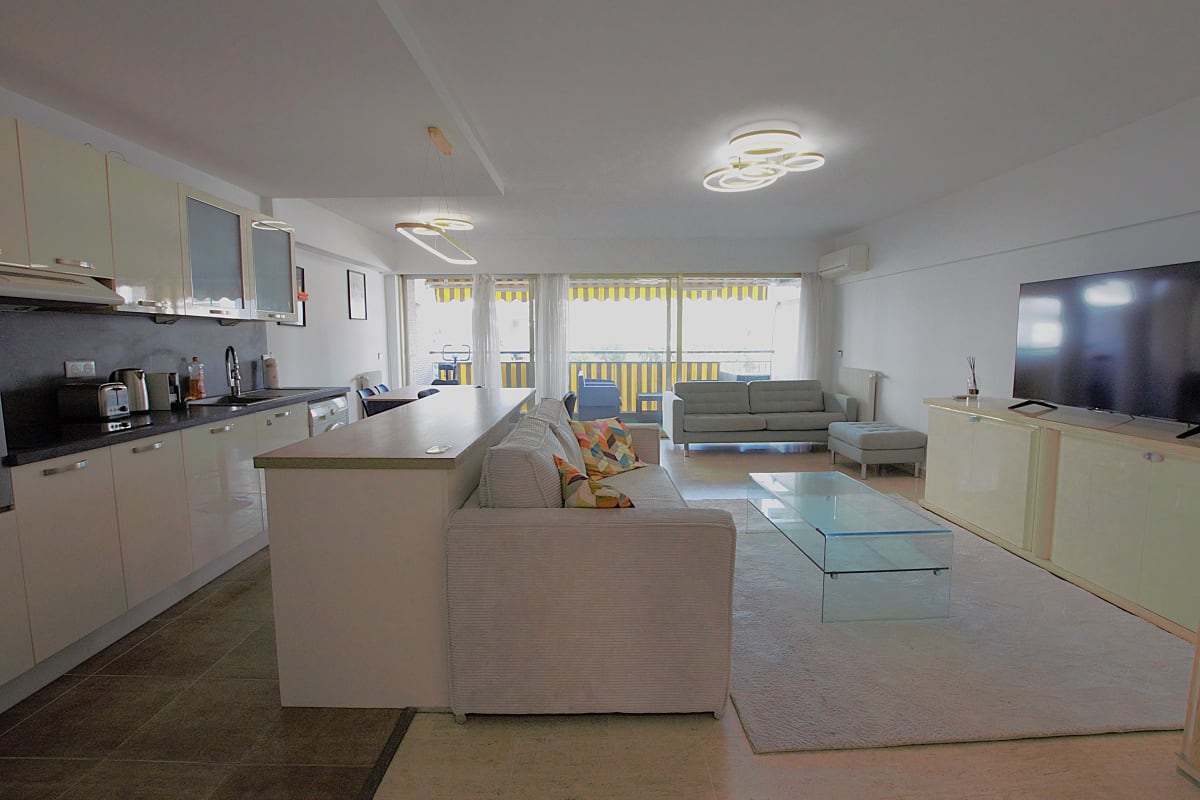 Appartement Cannes Palm Beach - Appartement entièrement équipé - 2 chambres et terrasse 