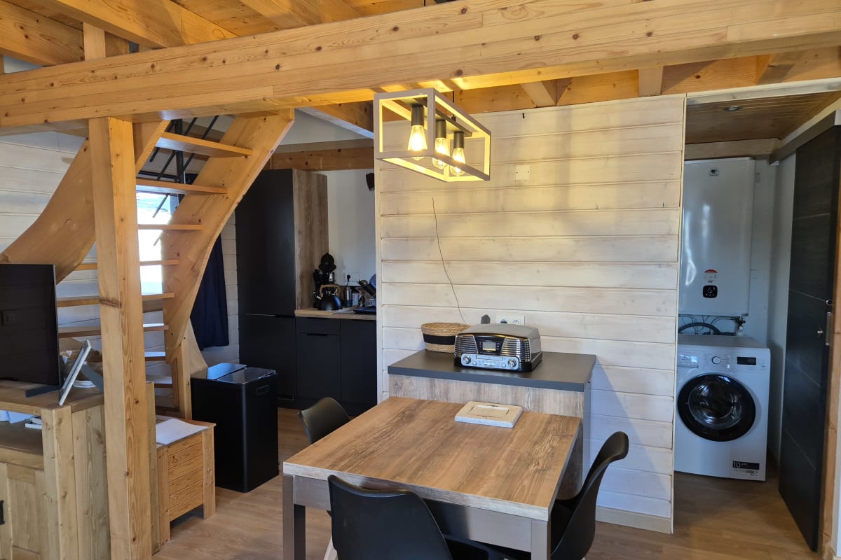 Chalet   Chalet Nordique pour 6 Personnes à La Féclaz - piscine été 