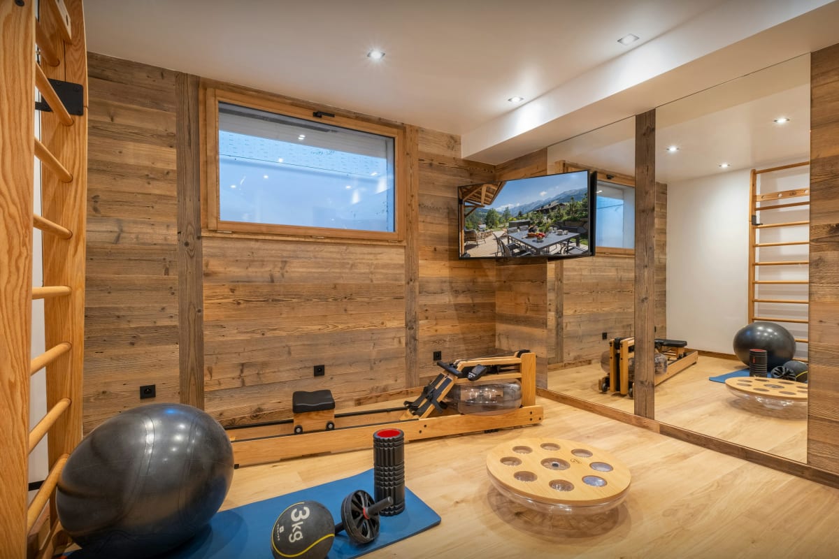 Chalet   Séjour skis aux pieds pour 8 à La Clusaz - OVO Network