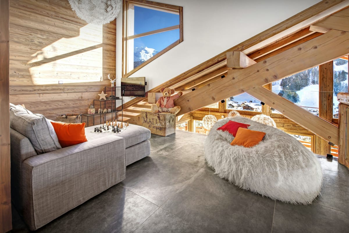  Logement de luxe pour 14 avec jacuzzi, sauna et jeux - OVO Network 