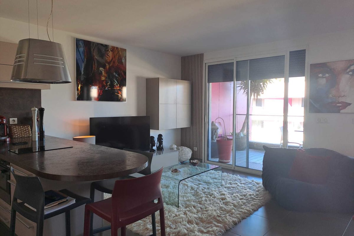  Appartement Beau T2 avec piscine - proche plage