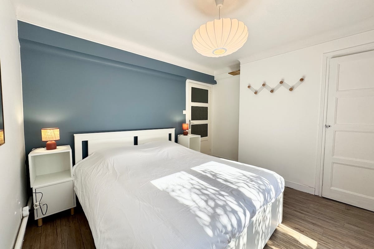 Immobilier Spacieuse maison rénovée avec goût - Tout à pied  