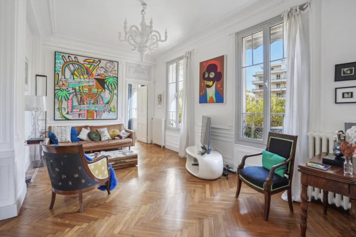  Appartement Luxueux appartement avec terrasse et parking